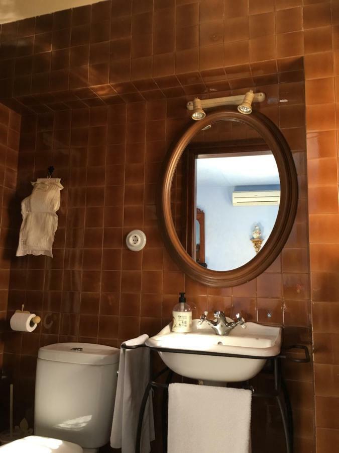 Hotel Masia Can Vive Cabrera de Mar Kültér fotó